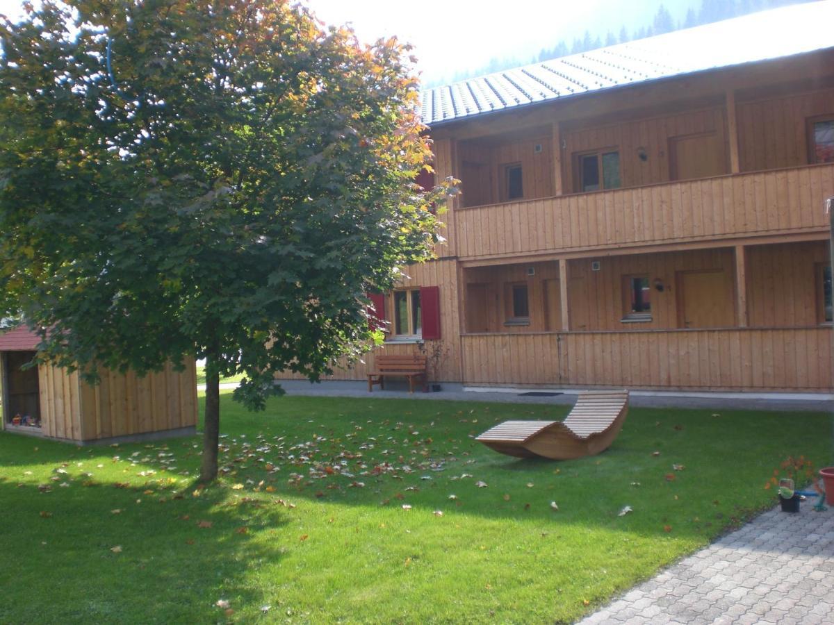 Gaestehaus Zum Baeren Apartment Wald am Arlberg Exterior photo